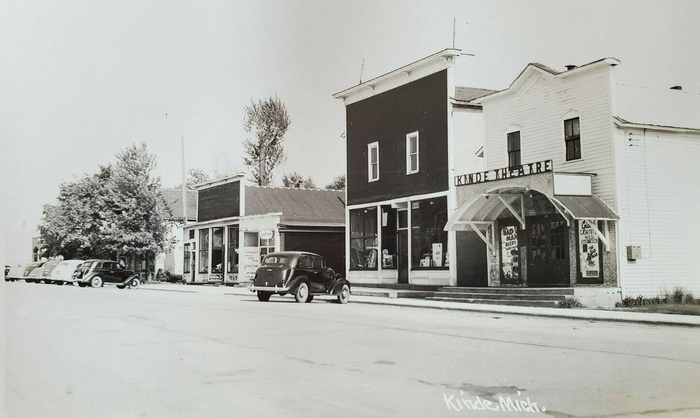 Kinde Theatre - Old Post Card (newer photo)
